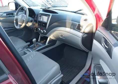 2013 Subaru Forester 2.5X Limited z USA, uszkodzony, nr VIN JF2SHAFCXDH440616